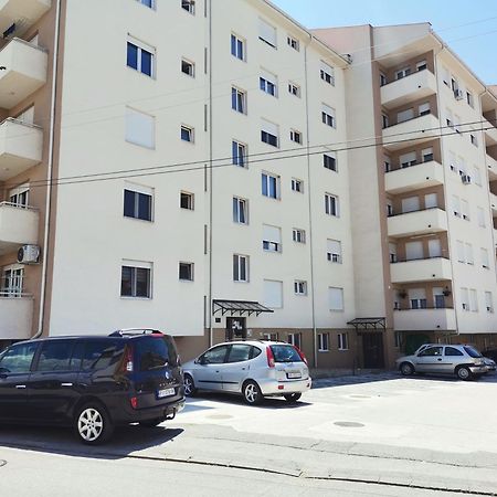 Apartman Vukota 2 Πίροτ Εξωτερικό φωτογραφία